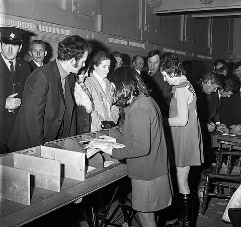 Election night Tralee 70's (4)