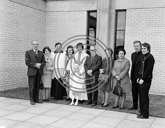 Fr Hannafin 1st mass 70's (5)