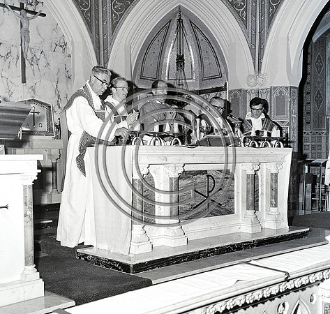 Fr McCarthy Ordination at Dominican church Tralee 70's (2)