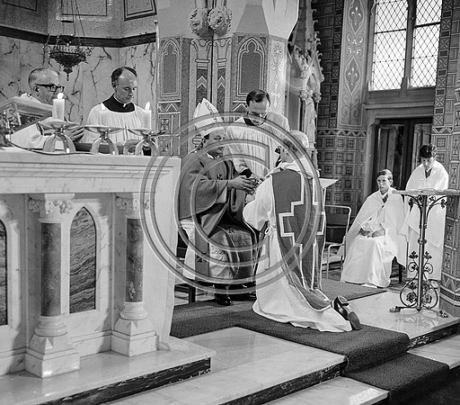Fr McCarthy Ordination at Dominican church Tralee 70's (3)