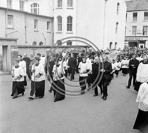 Fr McCloskey funeral tralee 70's (1)
