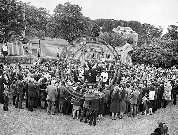 Fr McCloskey funeral tralee 70's (2)