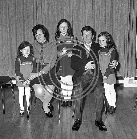 Pic at Tralee wedding 70's (2)