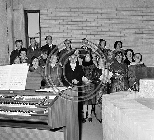 Mass St Brendans church Tralee 70's (3)