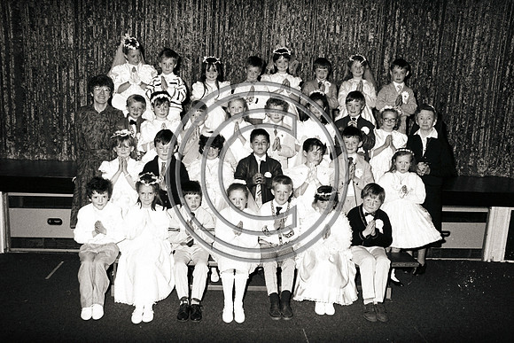 Presentation holy communion may 1989 (4)