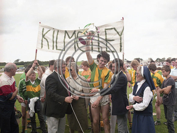 Kilmoyley hurlers1990 (2)