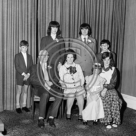 Family at Killarney wedding july 1973 (2)