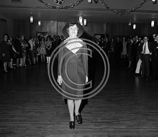 McElligott wedding Rathea 70's (2)