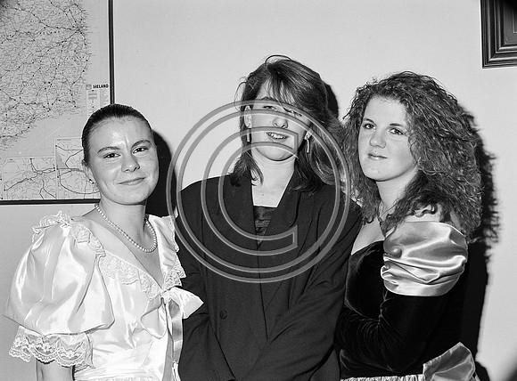 Presentation debs tralee at Earl of Desmond dec 1989 (2)