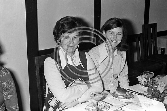 70's tralee social in benners hotel (21)